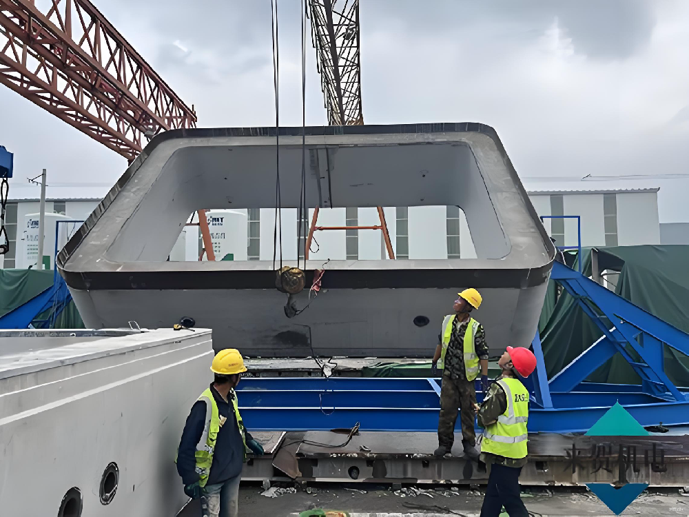 装配式顶管工作井模具在硬岩中的受力特点研究